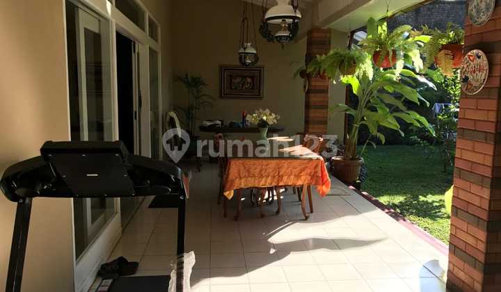 Rumah Mewah Sukasari Jual Cepat Luas dan Lux Strategis Dekat Tol Pasteur 2