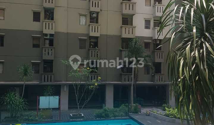 Gateway Ahmad Yani Cicadas 2 BR Apartment for Sale by Owner, Quick Sale Near Trans Studio
