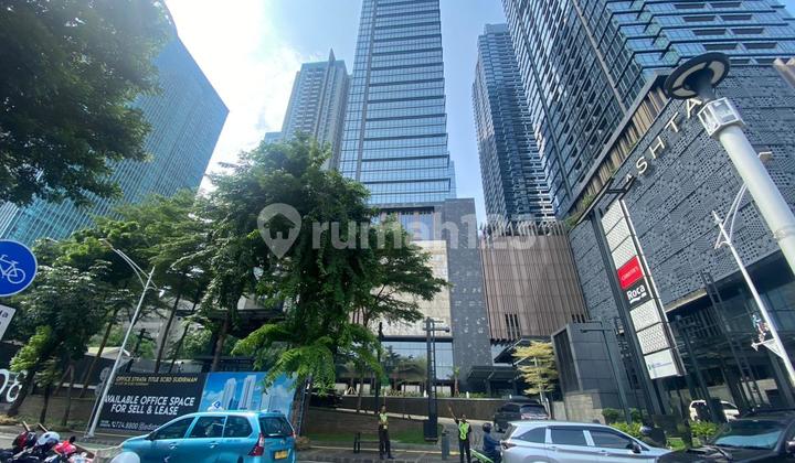 OFFICE with a total area of 213.7m in Senayan, South Jakarta OFFICE with a total area of 213.7m in Senayan, South Jakarta