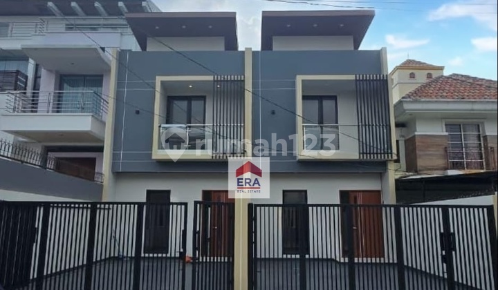 Brand New House Ready to Live In, Flood-Free and Wide Road in Meruya Kembangan