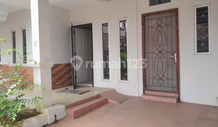 Melati Mas Spacious Villa, Wide Road, Strategic Location 2