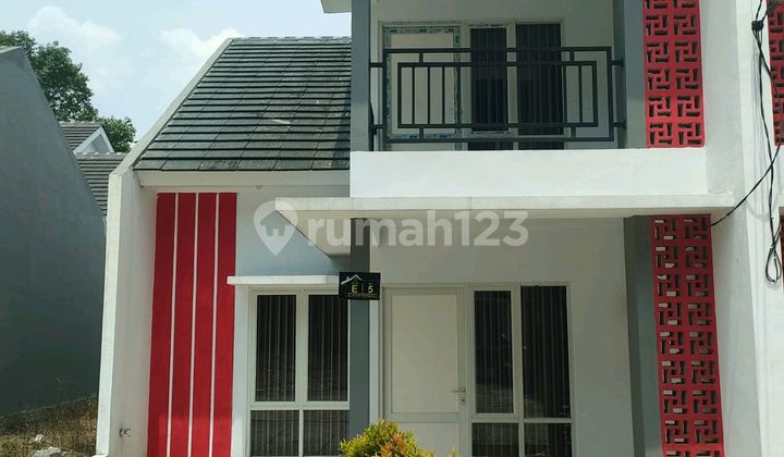 Rumah 1½ Lantai Siap Huni Konsep Mezzanine Tanpa Dp Dekat Jalan Utama 