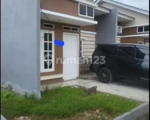 Take Over Rumah Cluster Trias Estesia Dekat Grand Wisata 2