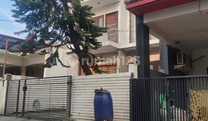 Rumah 2 Lantai Perumahan Griya Metropolitan Pekayon Jaya, Bekasi Selatan