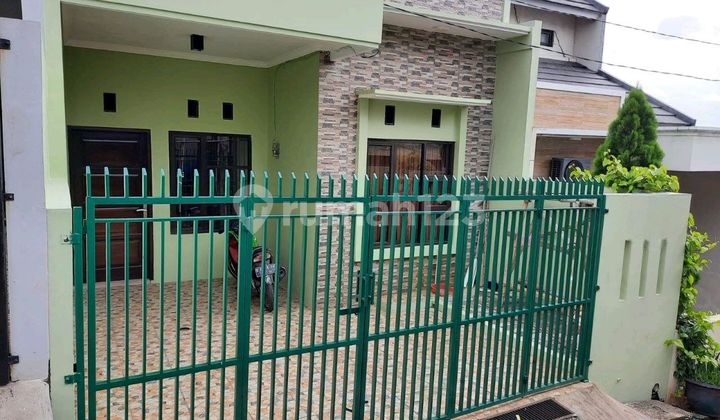 Rumah 2 Lantai Siap Huni di Billy Moon, Duren Sawit, Jakarta Timur