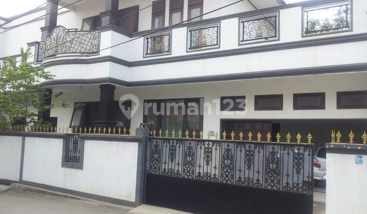 Two-Story House in Jatiwaringin, Pondok Gede, Near East Jakarta