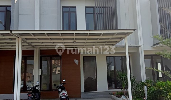 Rumah 2 Lantai Cluster Shinano Jgc