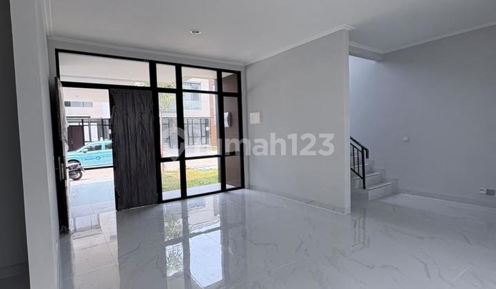 Disewakan Rumah Kuningan Village PIK2 Ukuran 10x20 Termurah 2