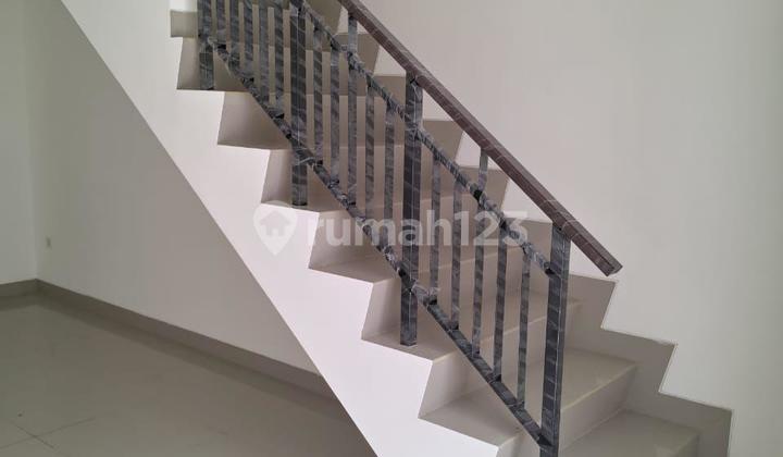 Dijual Rumah PIK2 Ukuran 4,5x15 Jarang ada!! - Termurah 2