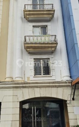 Ruko Di Mampang Prapatan Jakarta Selatan 103.0 M² Selangkah Ke Jl. Gatot Subroto , Kuningan , Sudirman . SHM