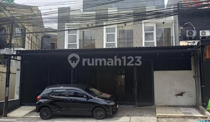 Disewakan Dan Dijual 3 Ruko Gandeng Di Tomang Jakarta Barat Strategis Dan Bagus