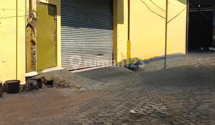 For Rent Cheap & Good Warehouse Penjaringan North Jakarta 2148.0 M² For Rent Cheap & Good Warehouse Penjaringan North Jakarta 2148.0 M²