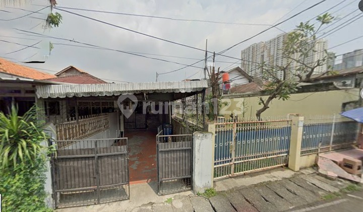 Dijual Rumah Tinggal & Bisnis Kost-Kostan & Kontrakan Paviliun Berjalan di Setiabudi Jakarta Selatan