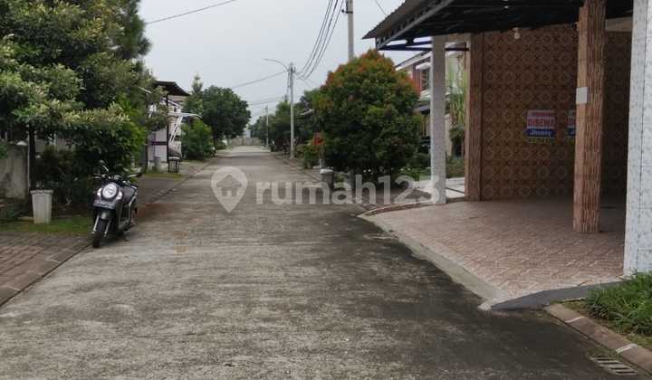 Beautiful 4-Storey Boarding House Near Ciputra Mall, Close to Citra Berkat School, Affordable Price and Ready to Negotiate Until Deal. 2