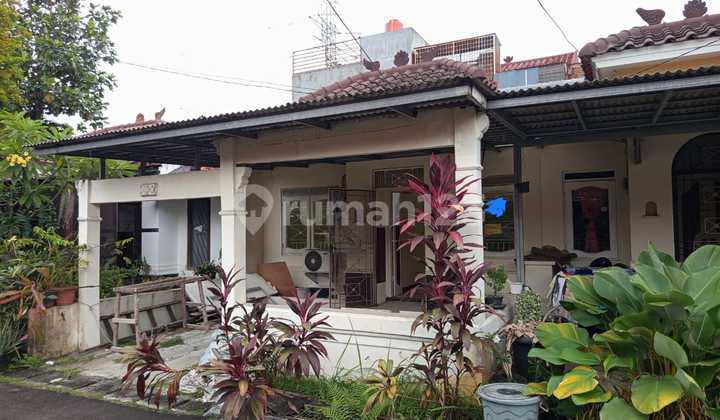 Rumah Cantik Yg Baru Renovasi Di Pusat Kota Dengan Harga Yang Sangat Murah