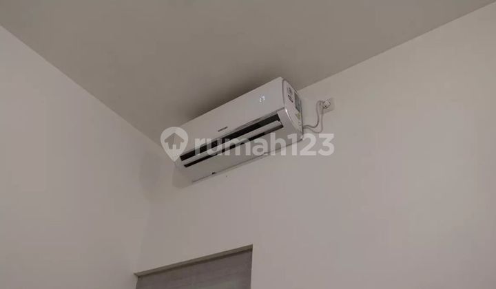 Ready-to-Occupy Apartment in a Complete Facility Housing Near Mall, Hospital, University