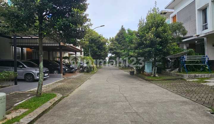 Super Beautiful Luxury House in Its Class Inside a Cluster with Complete Facilities, Get it at a Below-Market Price