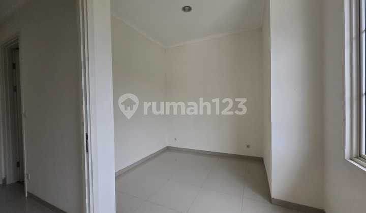 Rumah Masih Baru Didalam Komplek yang Nyaman dan Luas yang Dekat dengan Akses Tol 2