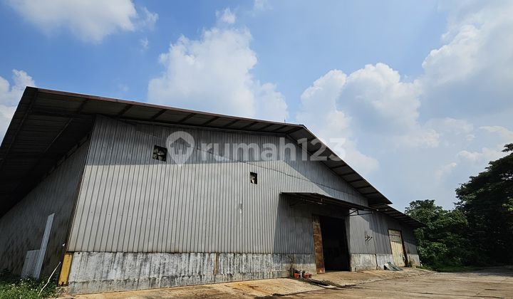 Spacious Multi-Purpose Warehouse in Industrial Zone Spacious Multi-Purpose Warehouse in Industrial Zone