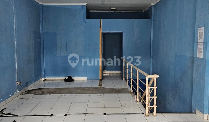 Ready-to-Use Shop House with Spacious Parking and Comfortable Environment 2