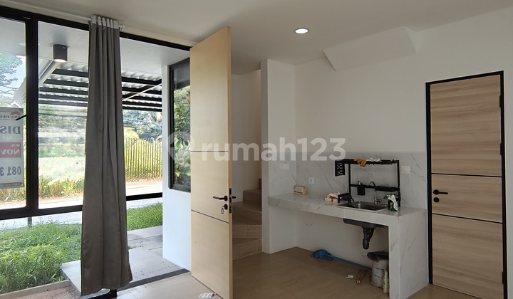 House in a Cluster Near City Center with Complete Facilities and Close to Toll Access 2