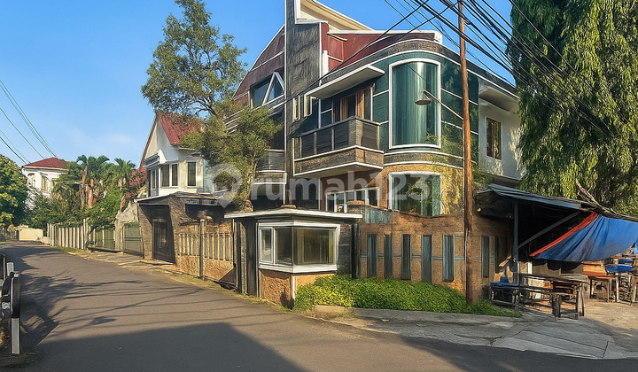 Dijual Cepat Rumah Hoek 2,5 Lantai di Depsos Dharma Dijual Cepat Rumah Hoek 2,5 Lantai di Depsos Dharma