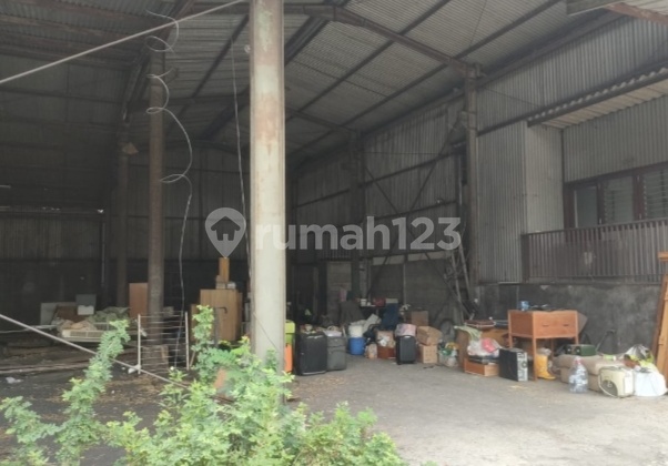 Gudang Dekat Pintu Tol Jakarta-Tangerang di Kh. Ahmad Dahlan, Cipondoh, Kota Tangerang
