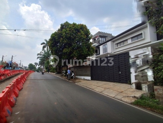 Rumah Minimalis Modern 2 Lantai di Lokasi Strategis Dekat Pondok Indah Jakarta Selatan 2