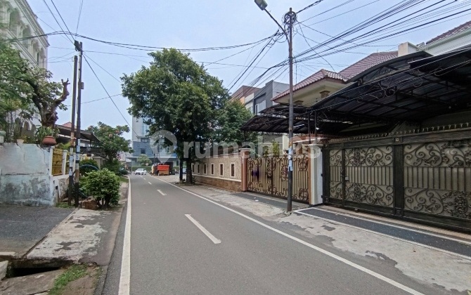 Rumah Mewah 2 Lantai Dekat ke Pintu Tol Veteran di Jl Bintaro Permai, Pesanggrahan, Jakarta Selatan 2