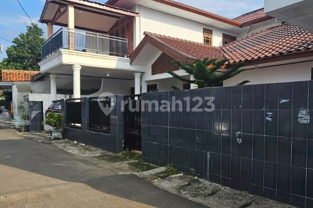 Rumah Murah 2 Lantai di Jl. Damai, Petukangan Selatan, Jakarta Selatan.. Akses Mudah ke Tol Petukangan-Ciledug! 2