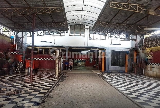 Tanah Berikut Bangunan Cocok Untuk Kantor Atau Resto Lokasi Strategis Di Pinggir Jalan Deplu Raya, Dekat Ke Pondok Indah Jakarta Selatan