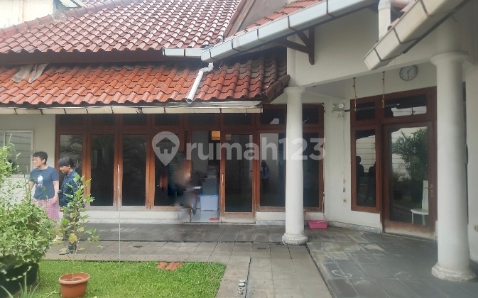 Spacious 618M House in a Strategic Location within Taman Gandaria Complex, Cilandak, South Jakarta 2