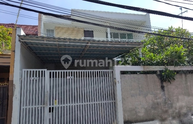Rumah 2 Lantai di Lokasi Stategis Dekat Kota Kasablanka di Jl. Keselamatan, Manggarai Selatan, Tebet, Jakarta Selatan Rumah 2 Lantai di Lokasi Stategis Dekat Kota Kasablanka di Jl. Keselamatan, Manggarai Selatan, Tebet, Jakarta Selatan