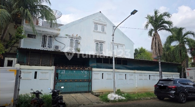 Rumah 2 Lantai Dalam Komplek Palem Lestari, Cengkareng Barat, Jakarta Barat