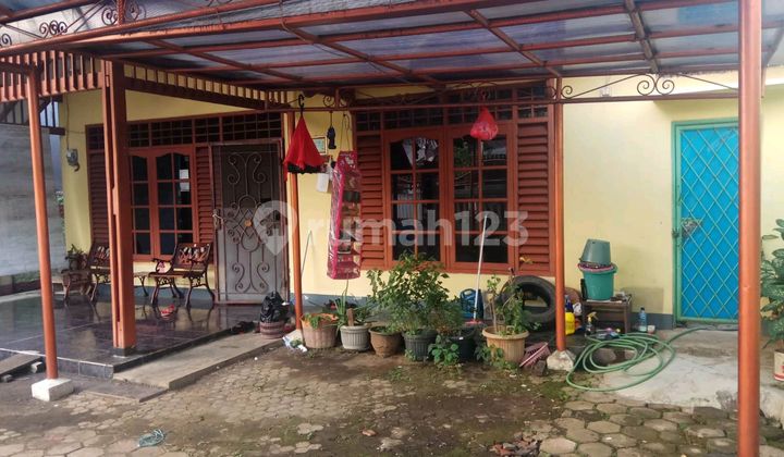 Rumah Dijual Lokasi Strategis  2