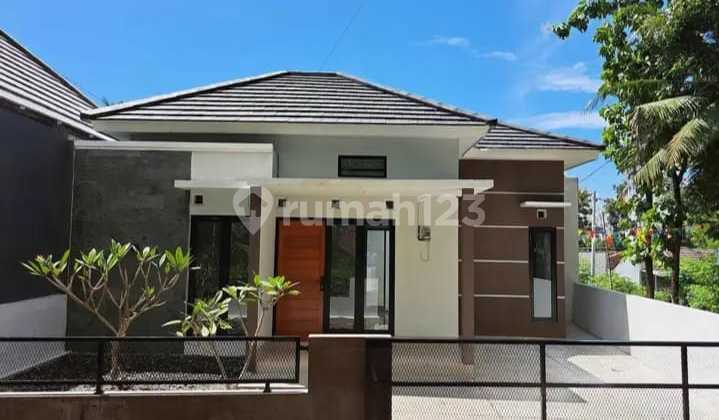 Bukan Rumah Murah, Tapi Nilai Lokasinya Murah Banget Kalau Dilewatkan Bukan Rumah Murah, Tapi Nilai Lokasinya Murah Banget Kalau Dilewatkan