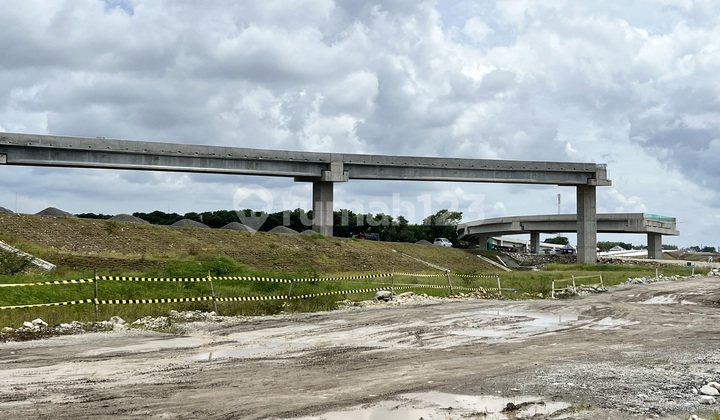 Land 1Km from Toll Gate, Buy When in Need of Money. Big Profit, Just When the Toll Gate Operates.