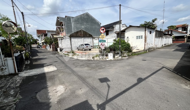 Dekat Ugm, Uny, Ringroad, Tol-Ini Tanah atau Jalan Pintas Hidup? Dekat Ugm, Uny, Ringroad, Tol-Ini Tanah atau Jalan Pintas Hidup?