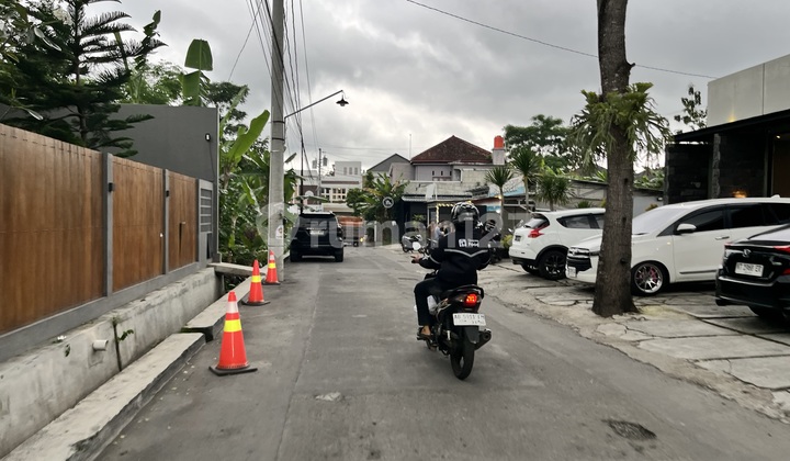Prime Tourist & Boarding House Business Land in Sleman - 2 Frontages, Adjacent to Campus Wall