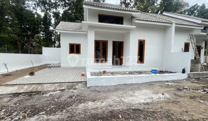 Rare Find! 300 Million Rupiah House in Gamping, Sleman, West of UMY Campus 2