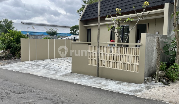 Lokasi Keras Nggak Pake Obat!! Rumah 3Kamar Jl. Kaliurang, Murah 2