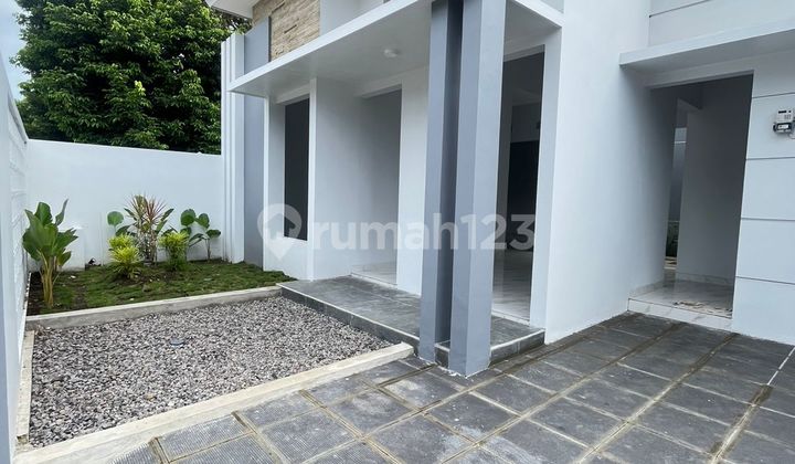 Jl. Godean Mahal, Tapi Rumah Ini Masih Kasih Ampun: Km 7 2