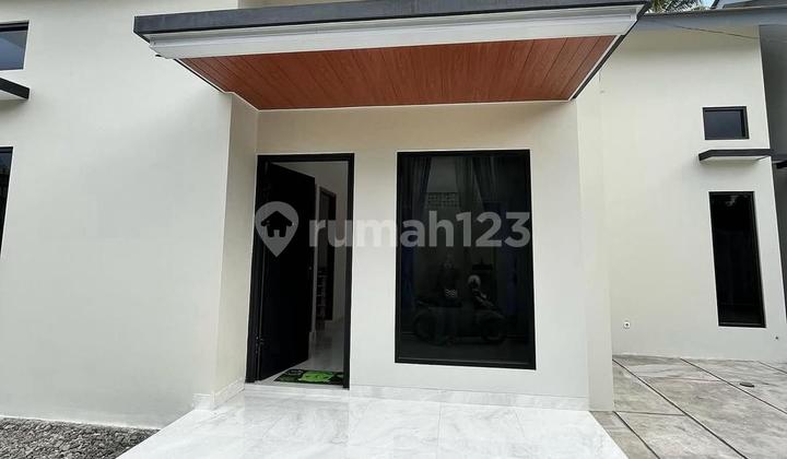 Rumah Siap Huni di Tengah Kampus, Bukan Kaleng-Kaleng