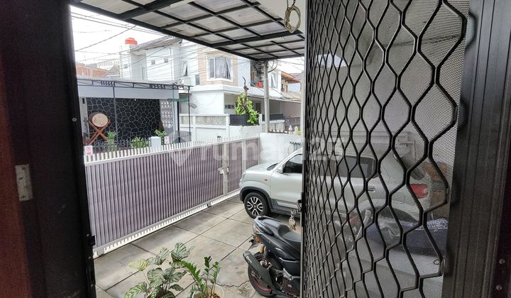 Rumah 3 Lantai di Tebet Barat - 20 Meter Dari Tebet Eco Park | SHM | Tebet Jaksel Rumah 3 Lantai di Tebet Barat - 20 Meter Dari Tebet Eco Park | SHM | Tebet Jaksel