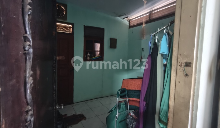 Dijual rumah Strategis di Tebet Timur Dalam, Dekat Stasiun dan Tol Cawang 2