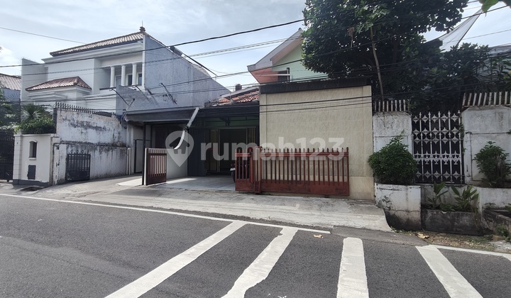 Rumah Strategis Buat Kantor Dekat Stasiun dan Tol Cawang di Tebet Timur, Jaksel 2