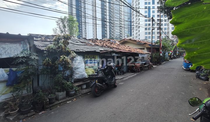 Dijual Cepat Rumah Hitung Tanah di Menteng Dalam, Dekat Casa Grande & Mall Kota Kasablanka!