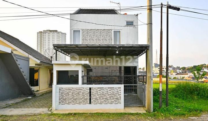 Dijual Rumah Kos-Kosan Strategis di Jatinangor - Sumedang Utara, Jawa Barat Harga menarik untuk investasi jangka panjang! 1