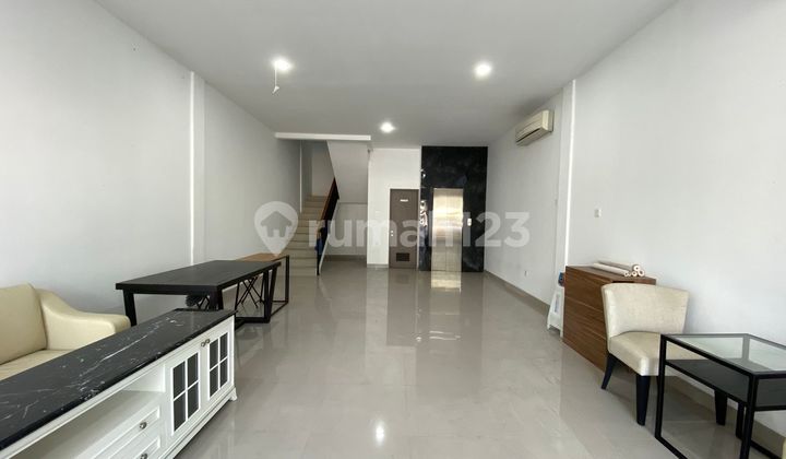 Dijual Ruko Strategis dan Baru, 5 Lantai Ada Lift, Strategis untuk Investasi dan Bisnis di Cbd Pasar Minggu, Jaksel