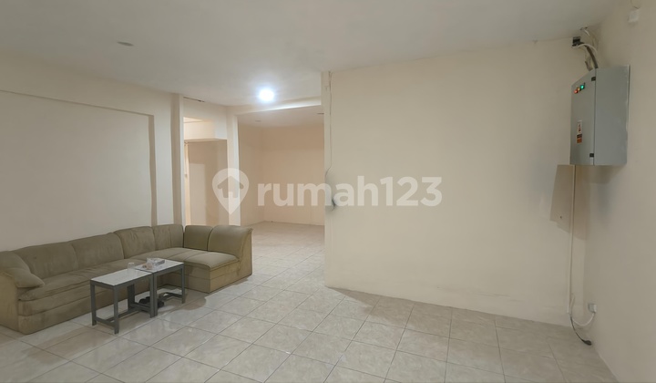 For Rent: Strategic Shop/Office on Jl. Tebet Barat Dalam, South Jakarta. 2